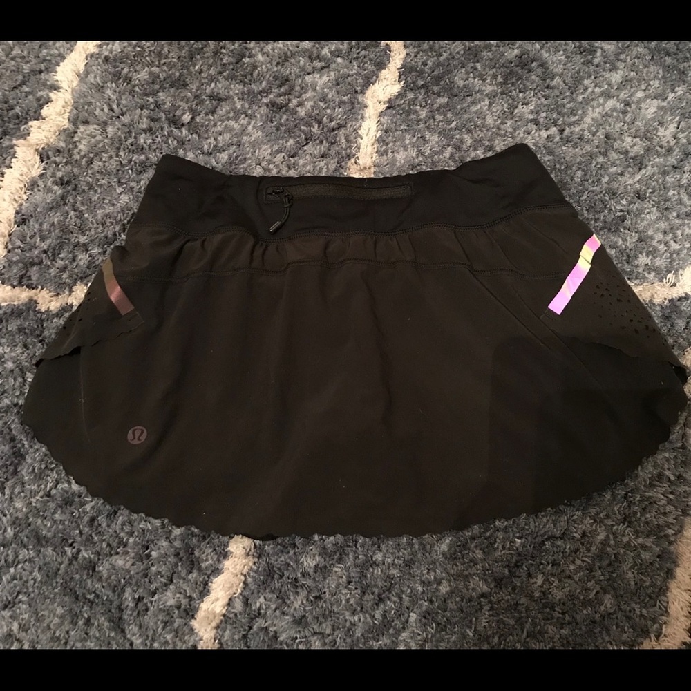 Lululemon skirt size 2